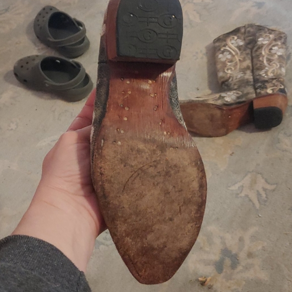 Cowboy boots - Picture 3 of 4